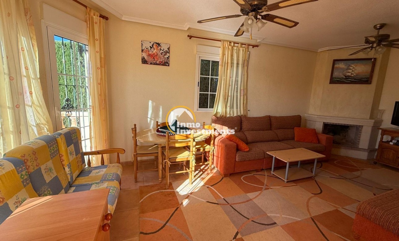 Reventa - Chalet independiente - Guardamar del Segura - El Raso