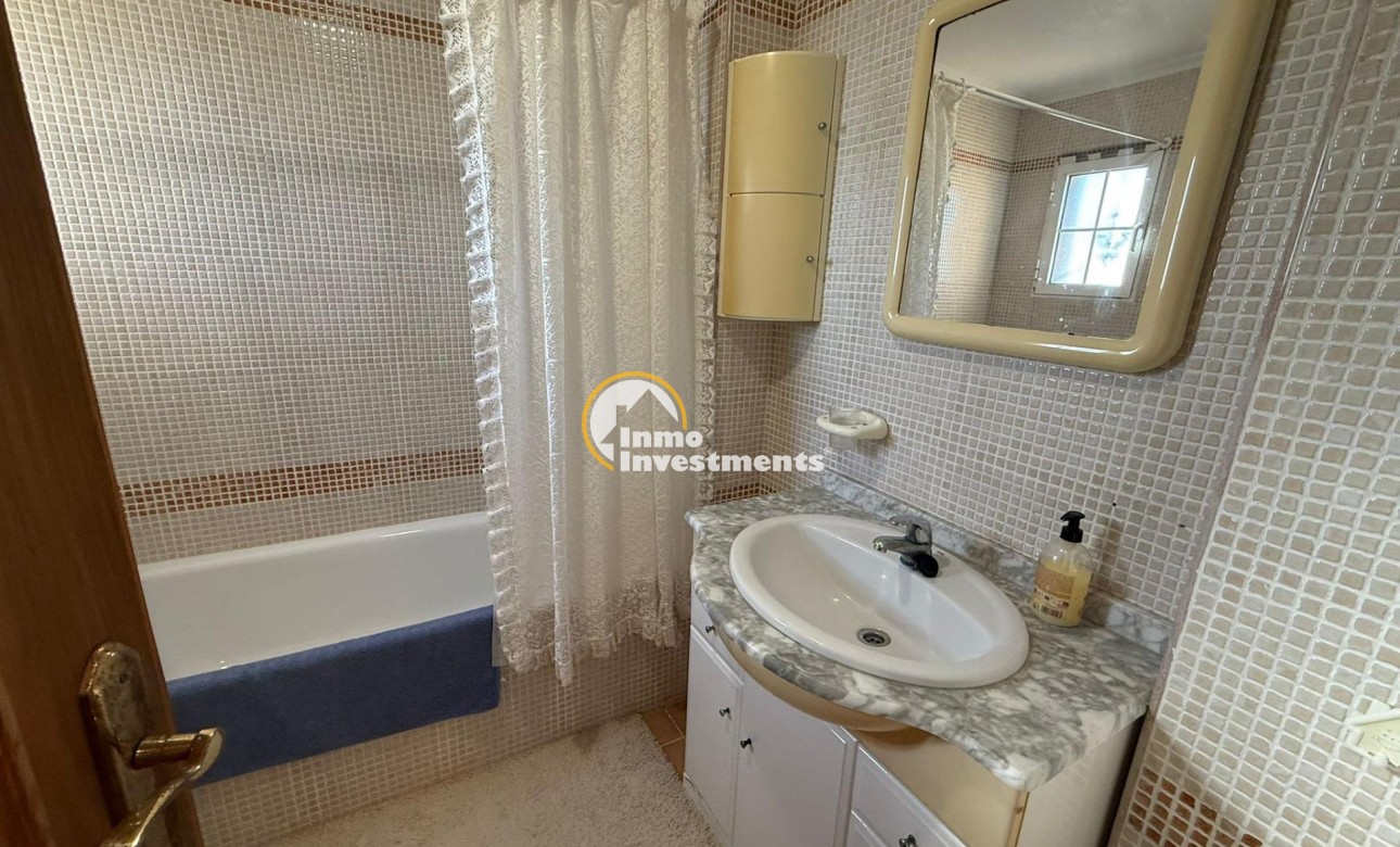 Reventa - Chalet independiente - Guardamar del Segura - El Raso