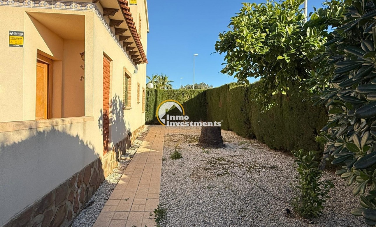 Reventa - Chalet independiente - Guardamar del Segura - El Raso