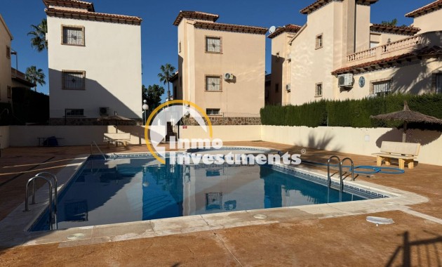 Reventa - Chalet independiente - Guardamar del Segura - El Raso