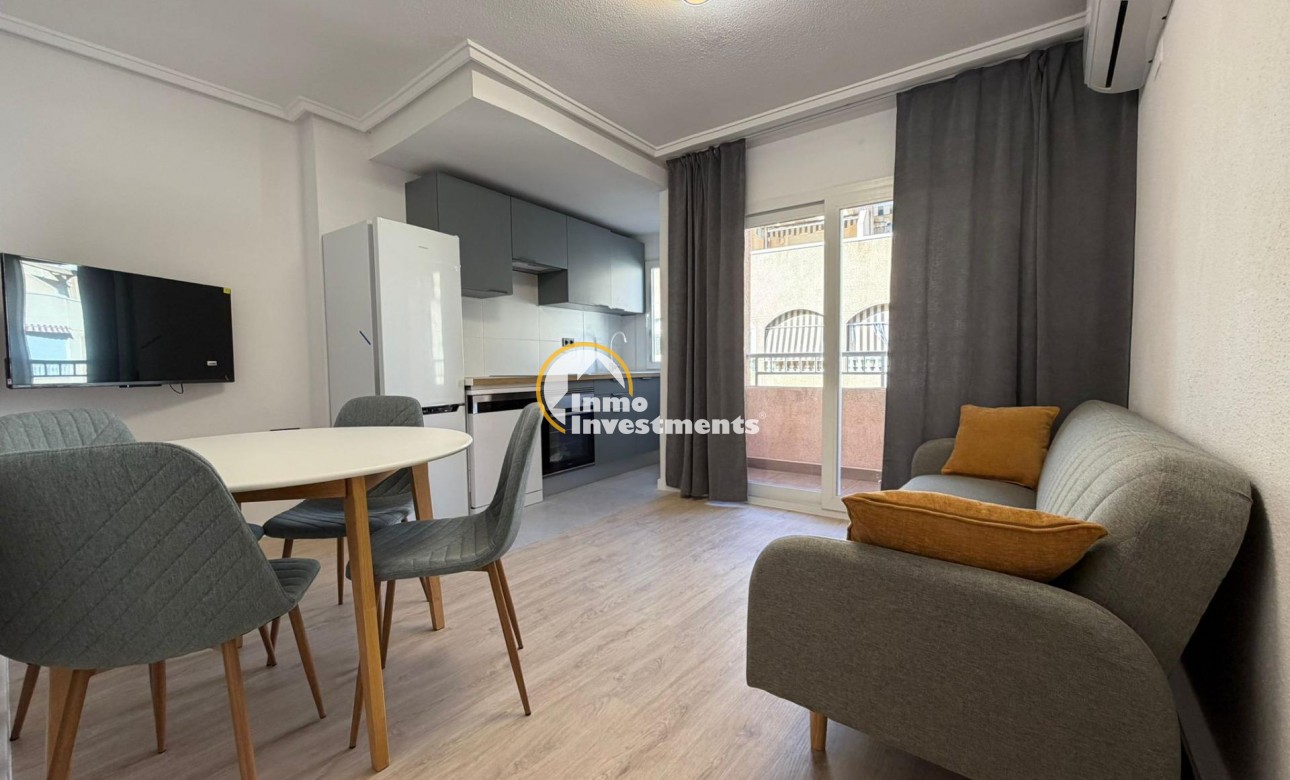 Resale - Apartment - Torrevieja - Playa del Cura