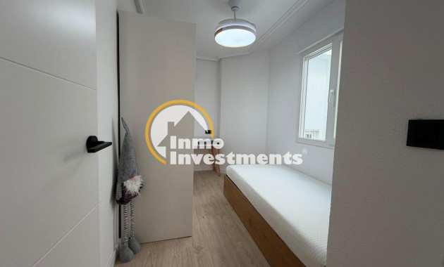 Resale - Apartment - Torrevieja - Playa del Cura