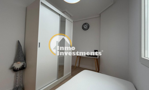 Resale - Apartment - Torrevieja - Playa del Cura