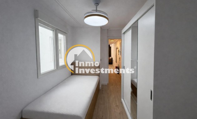 Resale - Apartment - Torrevieja - Playa del Cura