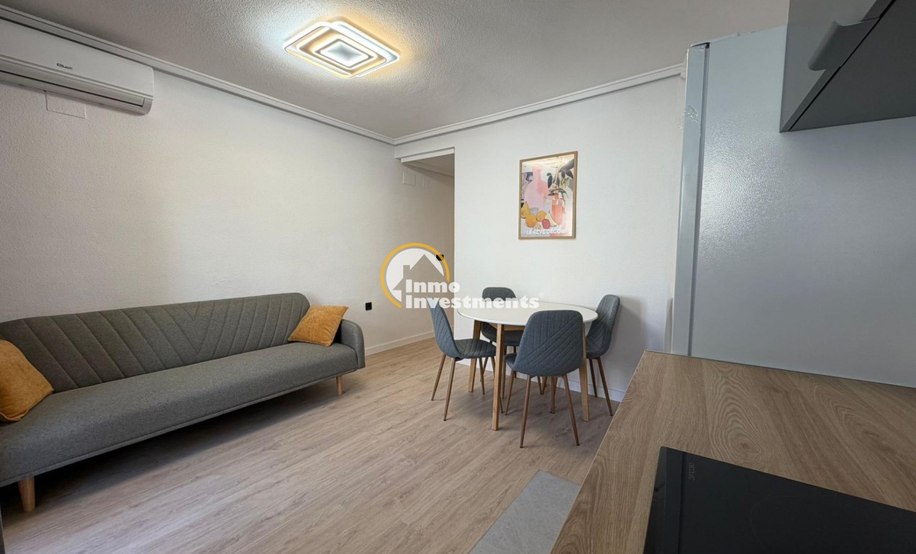 Resale - Apartment - Torrevieja - Playa del Cura