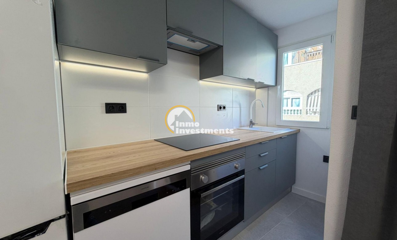 Resale - Apartment - Torrevieja - Playa del Cura