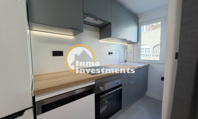 Resale - Apartment - Torrevieja - Playa del Cura