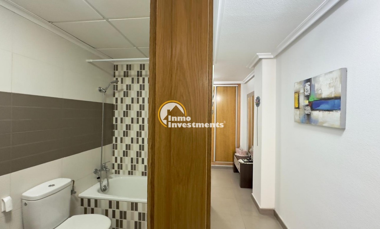 Resale - Apartment - Torrevieja