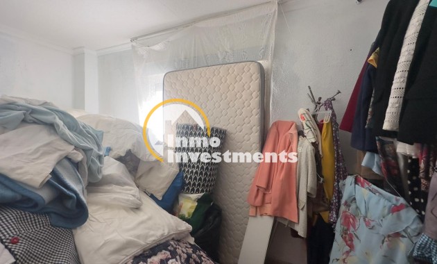 Reventa - Ático - Torrevieja - Estacion de autobuses