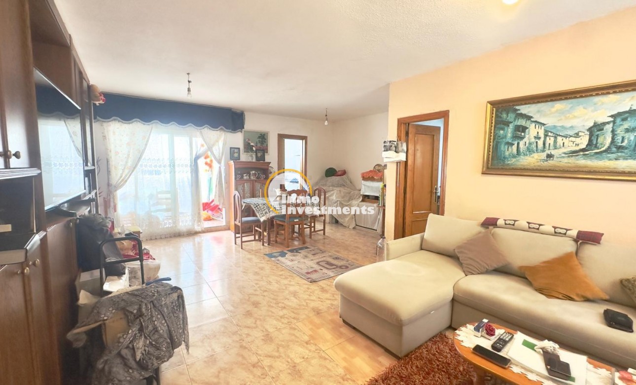 Reventa - Ático - Torrevieja - Estacion de autobuses