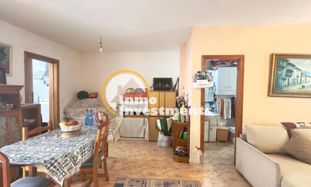 Reventa - Ático - Torrevieja - Estacion de autobuses