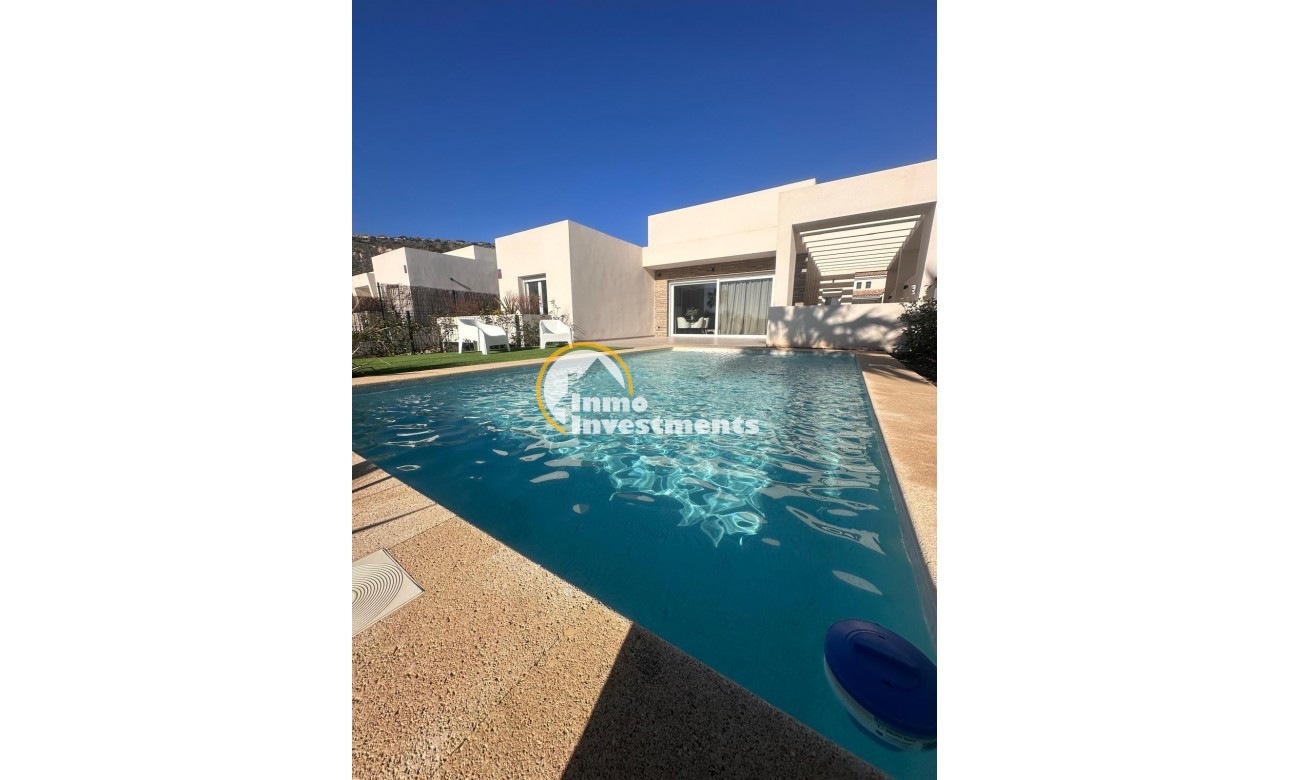 Resale - Villa - Algorfa