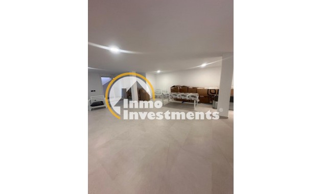 Resale - Villa - Algorfa