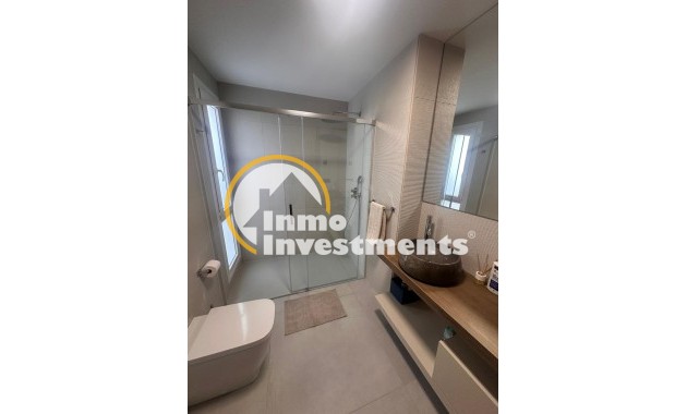 Resale - Villa - Algorfa