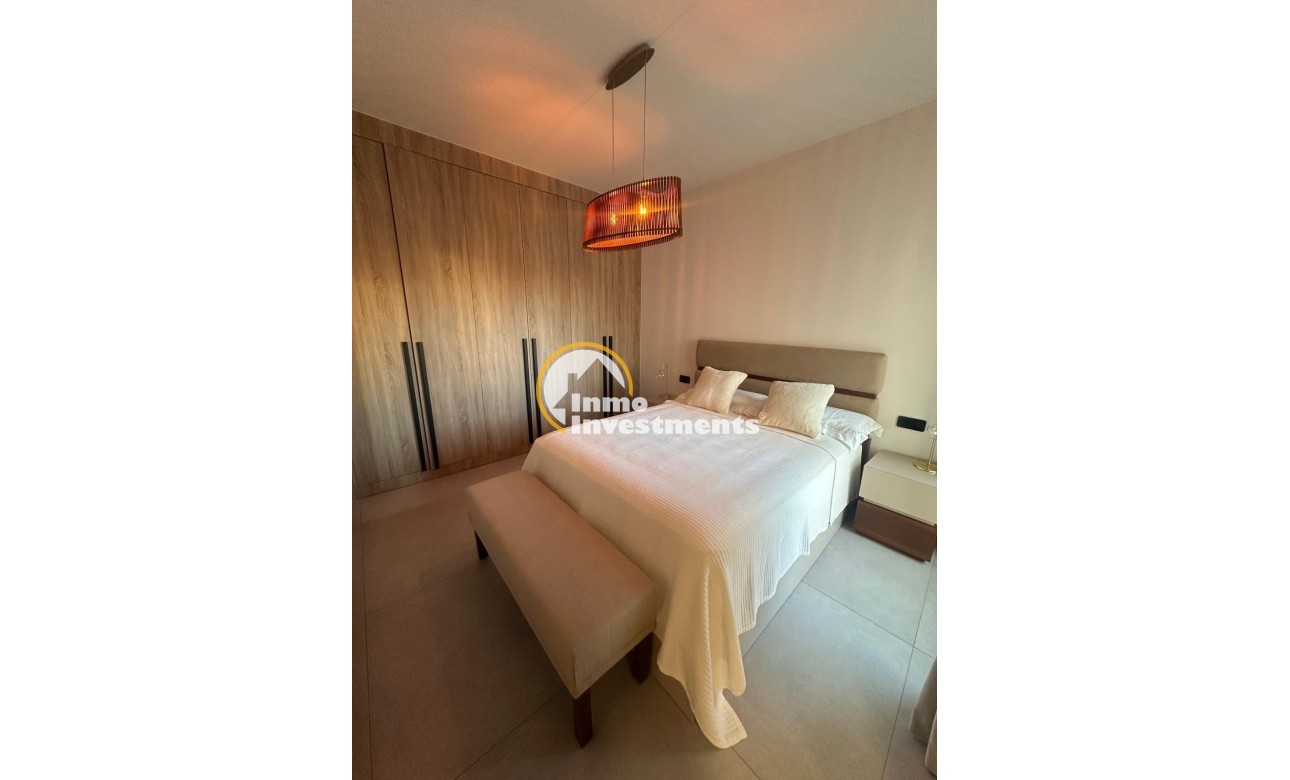 Resale - Villa - Algorfa