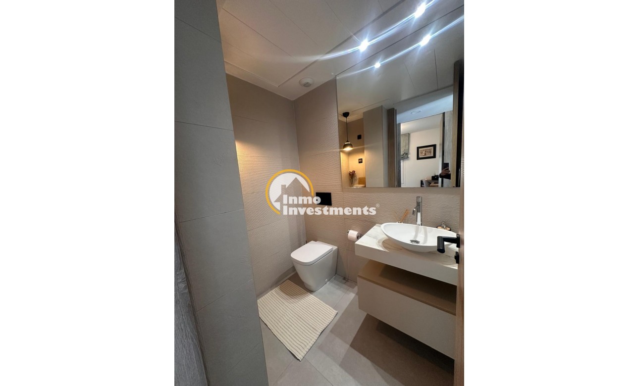 Resale - Villa - Algorfa