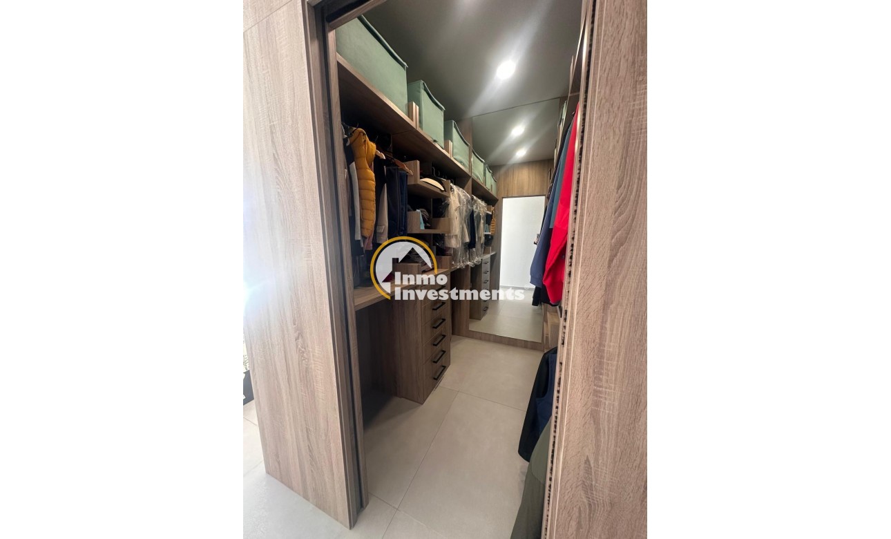 Resale - Villa - Algorfa