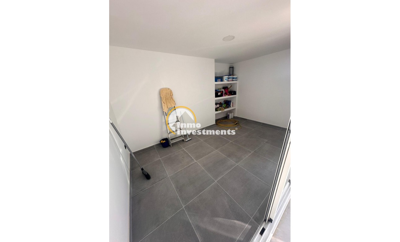 Resale - Villa - Algorfa