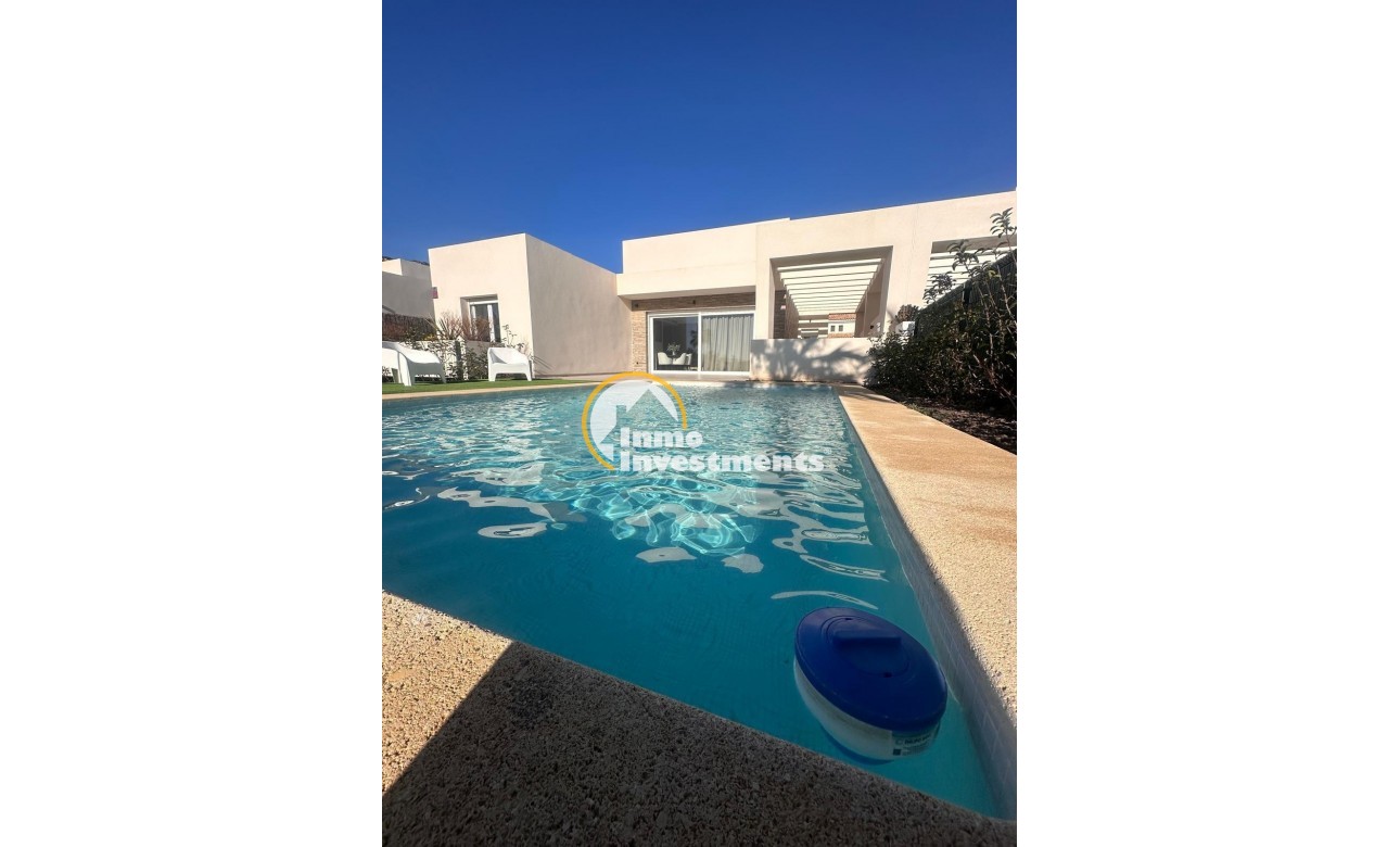 Resale - Villa - Algorfa