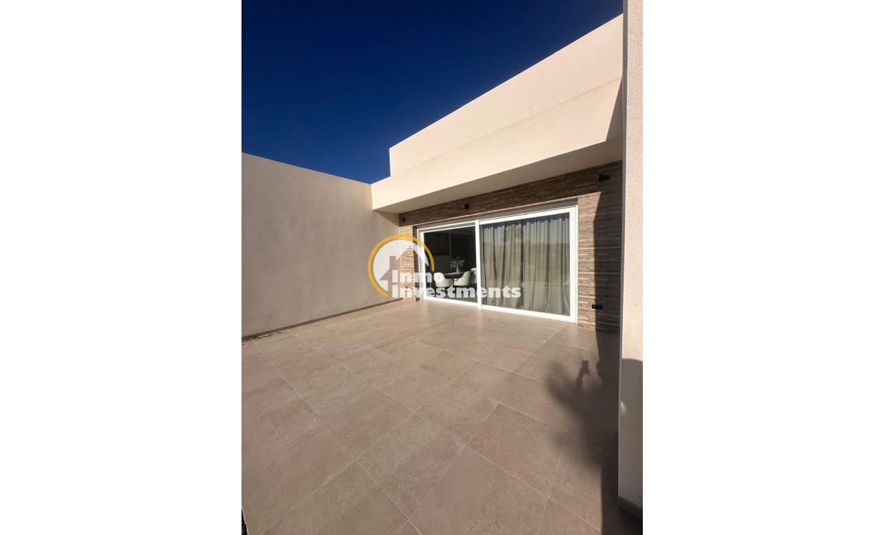 Resale - Villa - Algorfa
