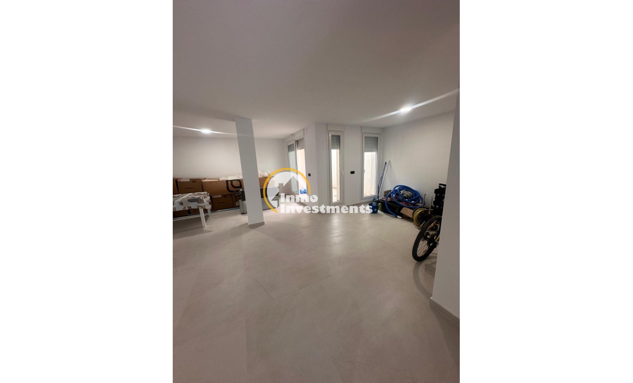 Resale - Villa - Algorfa