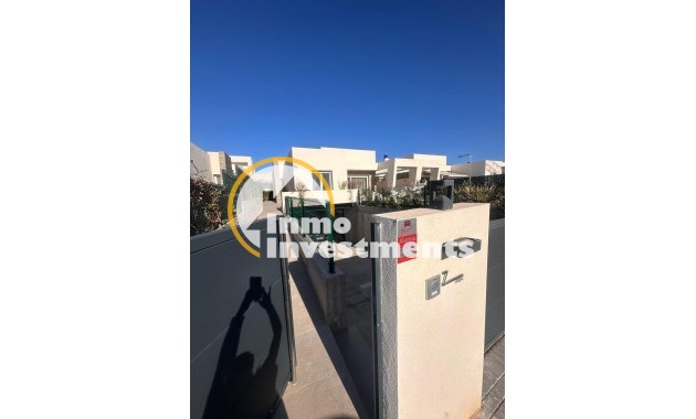 Resale - Villa - Algorfa