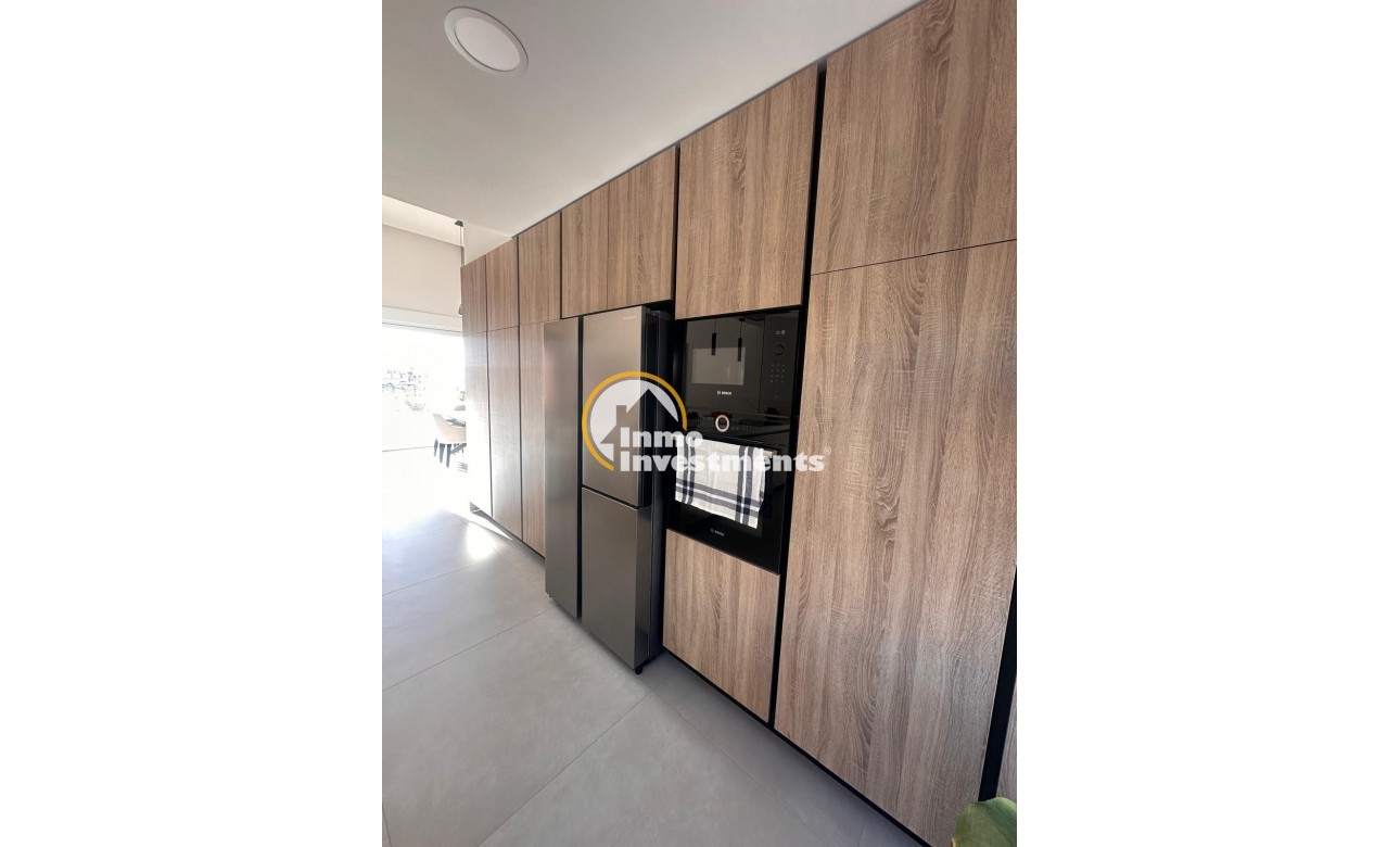 Resale - Villa - Algorfa