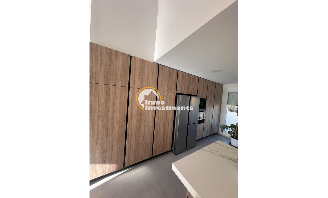 Resale - Villa - Algorfa