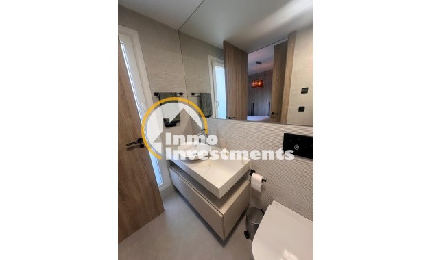 Resale - Villa - Algorfa