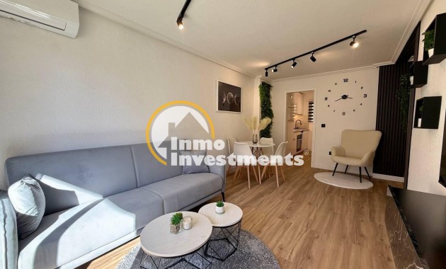 Resale - Apartment - Torrevieja - Playa del Cura