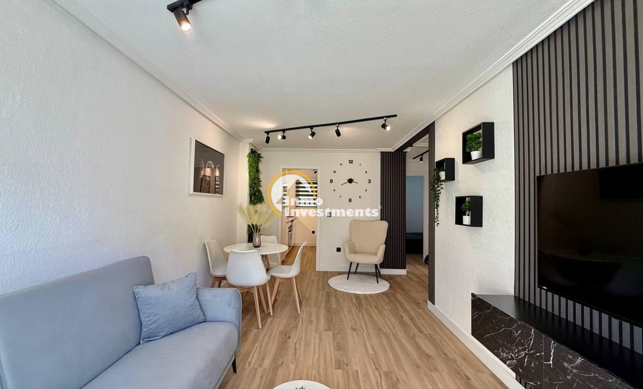 Resale - Apartment - Torrevieja - Playa del Cura