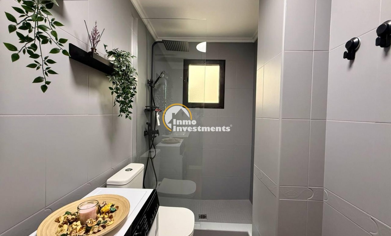 Resale - Apartment - Torrevieja - Playa del Cura