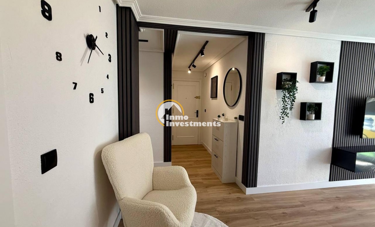 Resale - Apartment - Torrevieja - Playa del Cura