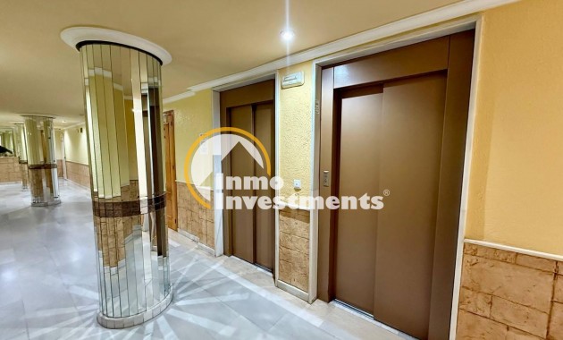 Resale - Apartment - Torrevieja - Playa del Cura