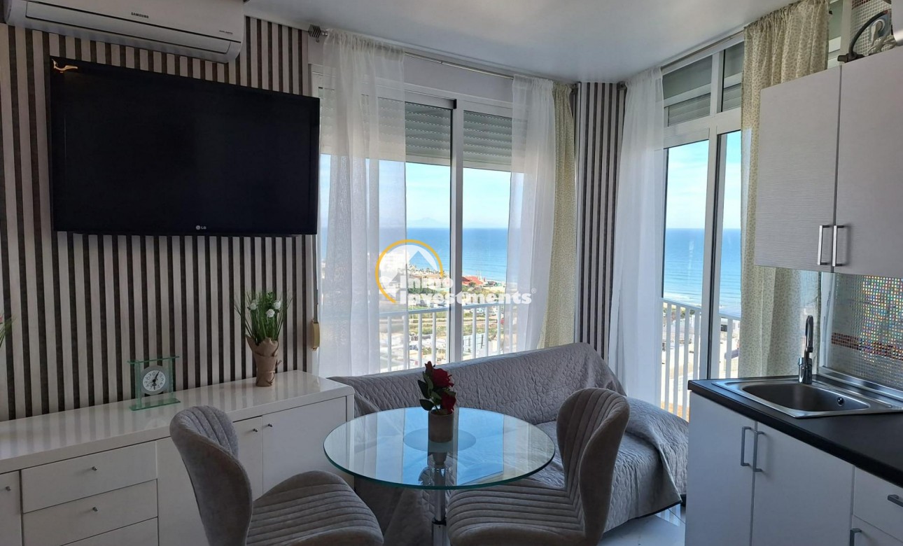 Reventa - Estudio - Torrevieja - Torrejón