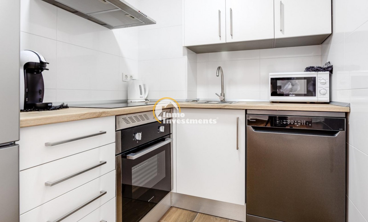 Resale - Apartment - Torrevieja - Estacion de autobuses