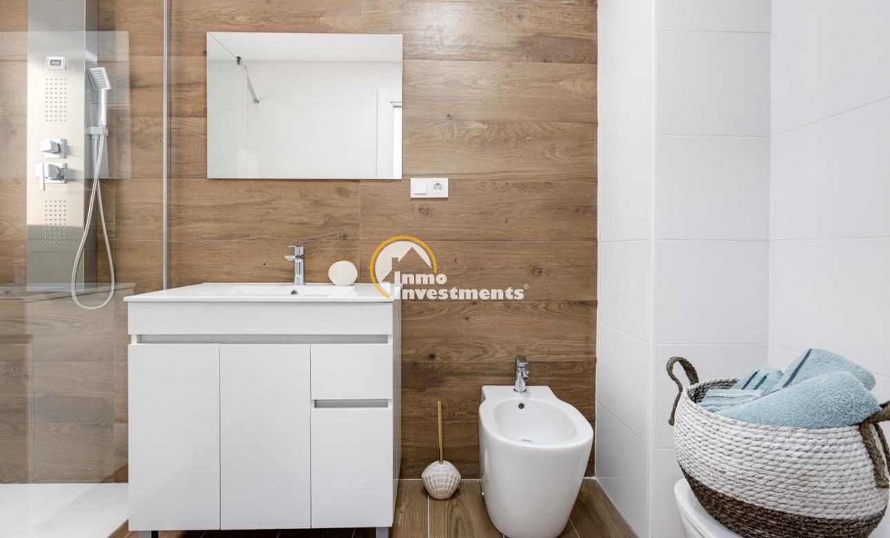 Resale - Apartment - Torrevieja - Estacion de autobuses