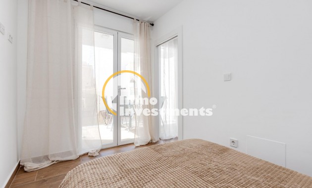 Resale - Apartment - Torrevieja - Estacion de autobuses