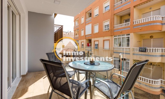 Resale - Apartment - Torrevieja - Estacion de autobuses