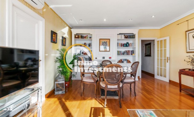 Resale - Apartment - Torrevieja