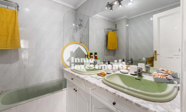 Resale - Apartment - Torrevieja