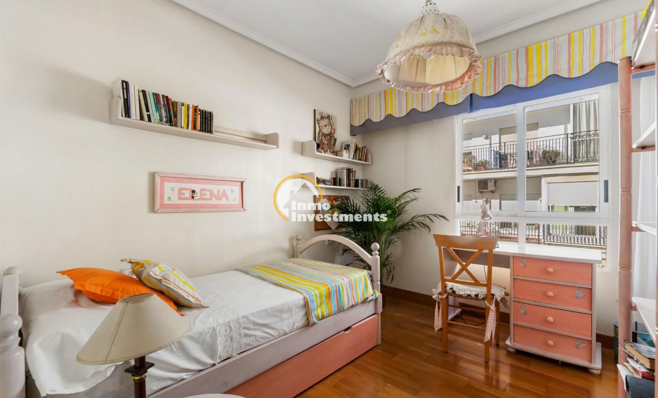 Resale - Apartment - Torrevieja