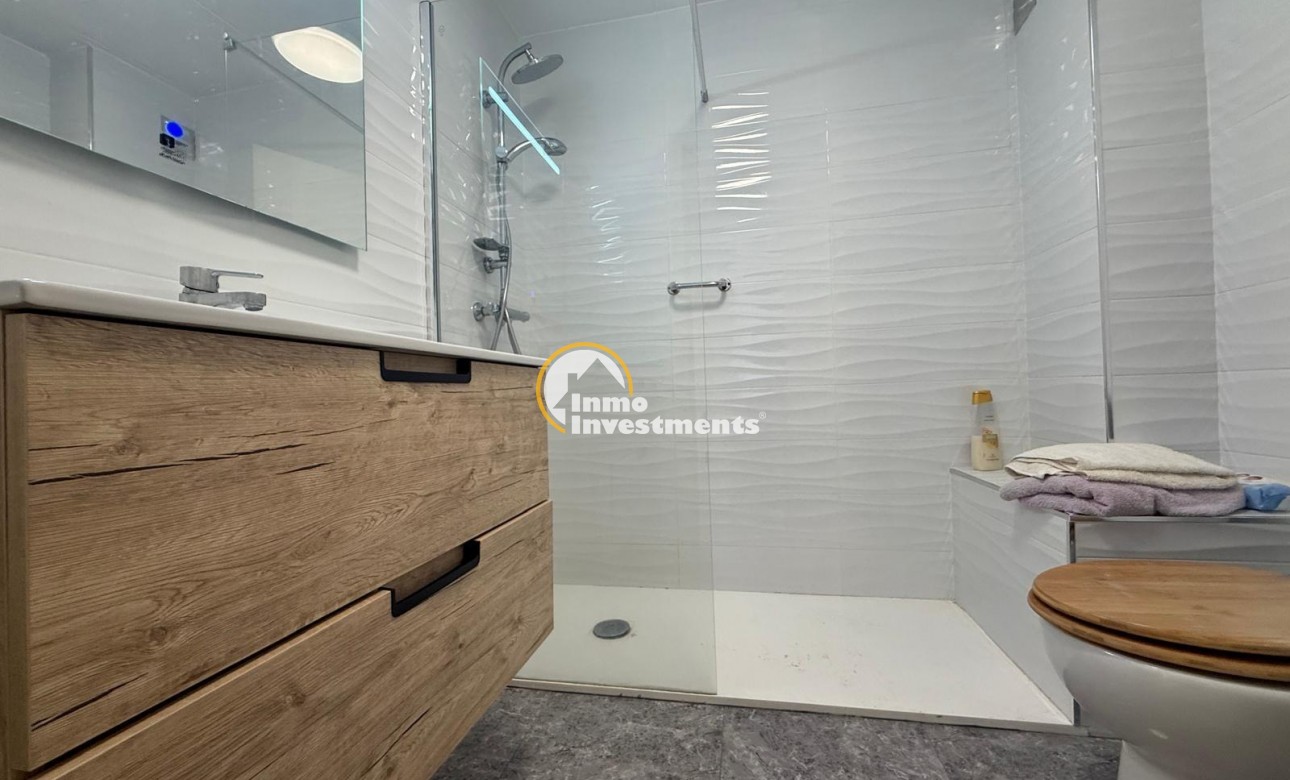 Resale - Apartment - Torrevieja - Playa del Cura