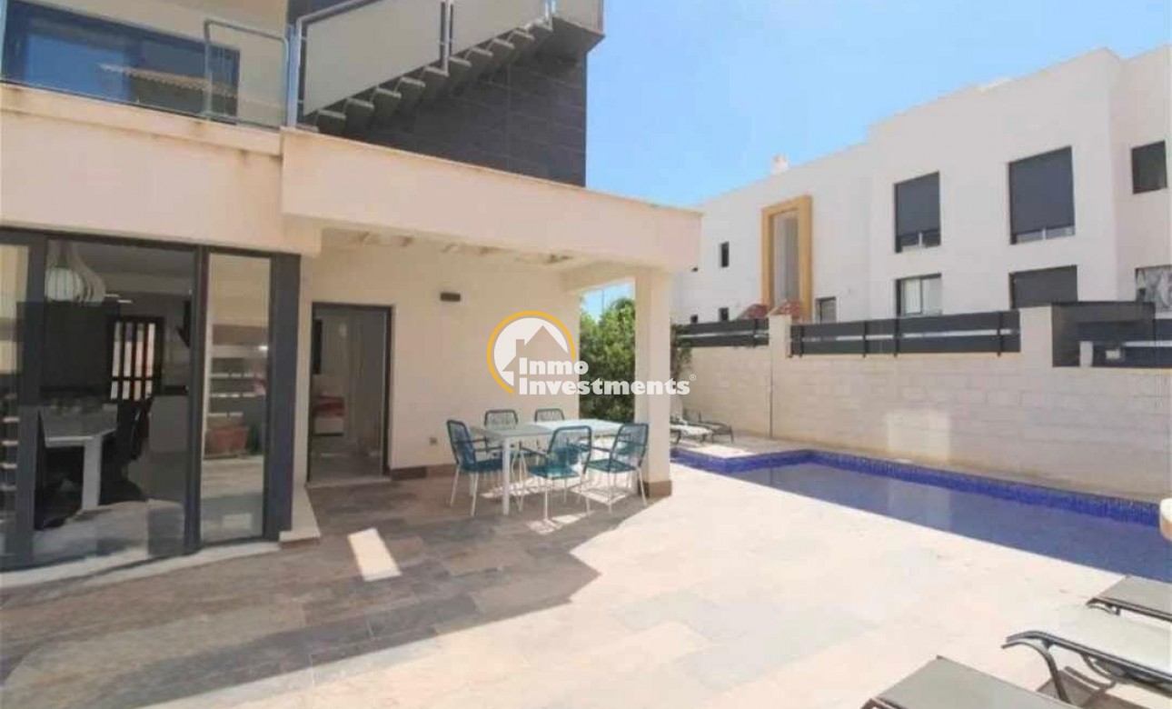 Reventa - Chalet independiente - Orihuela Costa - PAU 26