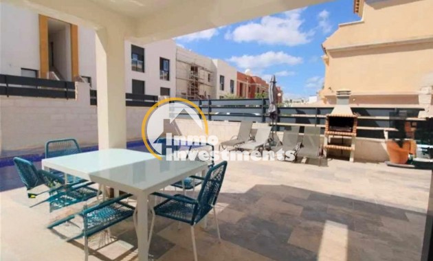 Reventa - Chalet independiente - Orihuela Costa - PAU 26