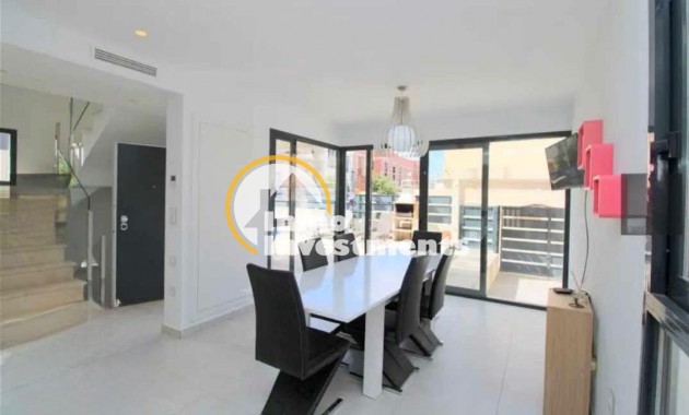 Reventa - Chalet independiente - Orihuela Costa - PAU 26