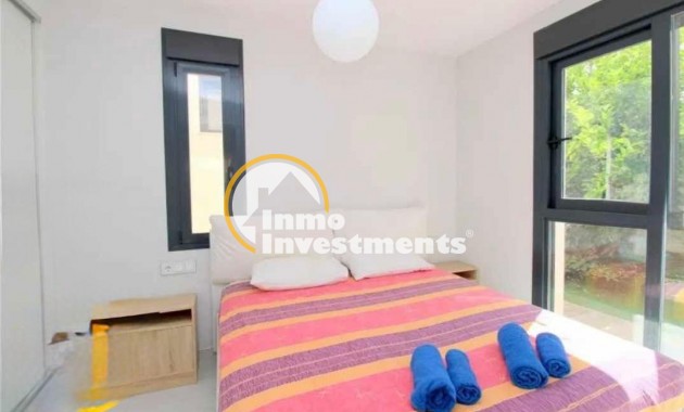 Reventa - Chalet independiente - Orihuela Costa - PAU 26