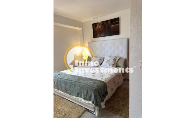 Reventa - Apartamento - Torrevieja - Los Frutales
