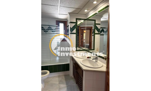 Reventa - Apartamento - Torrevieja - Los Frutales