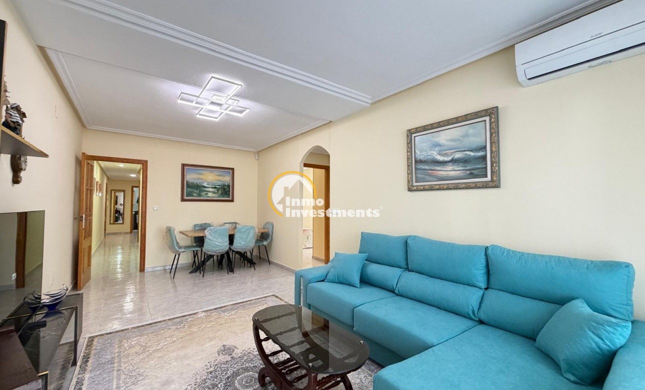 Resale - Apartment - Torrevieja - Playa del Cura